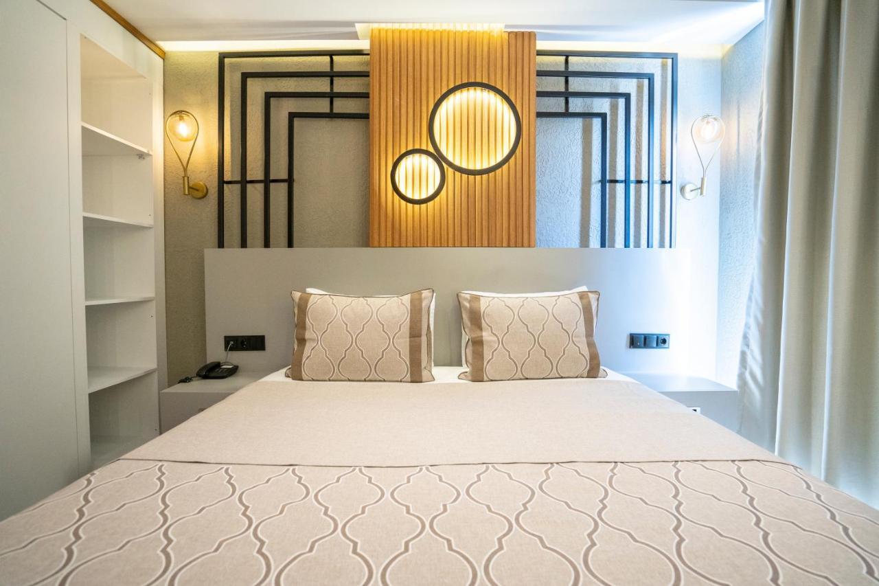 Hotel & (adults Only) *